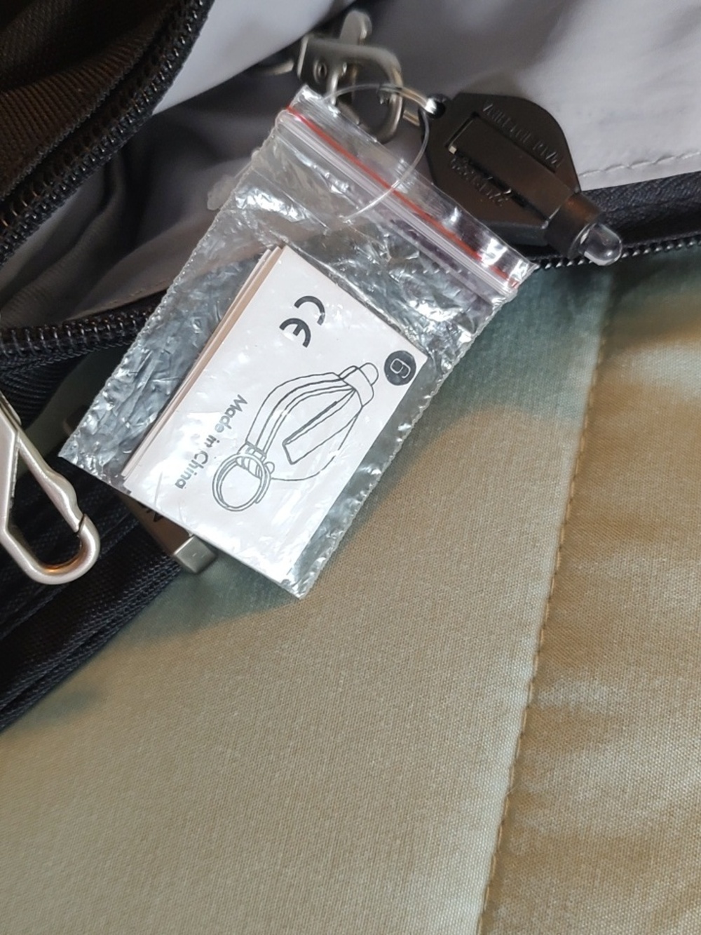 Travelon Crossbody - Picture 6 of 7